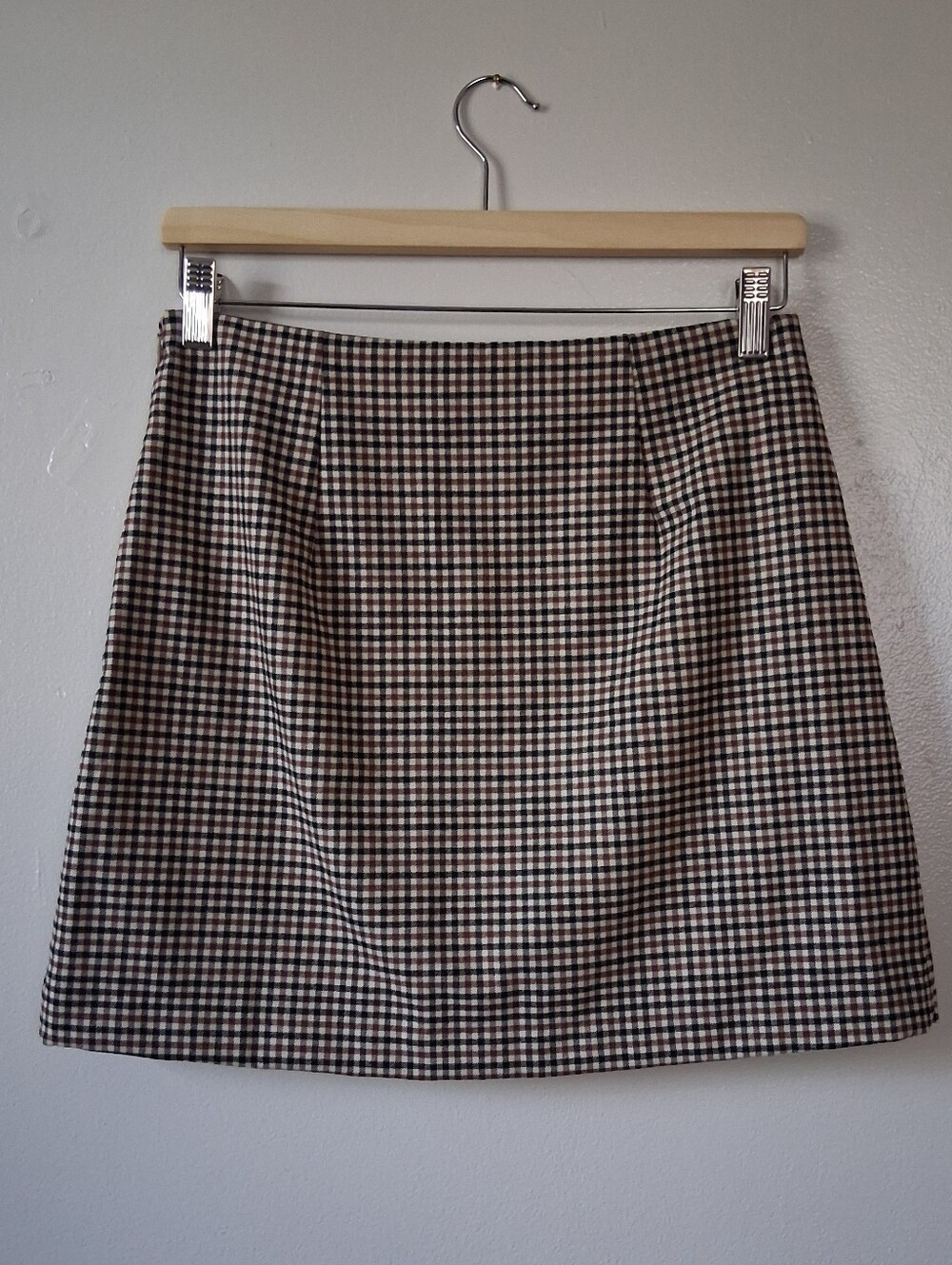 Old Navy Houndstooth Mini Skirk - Picture 4 of 8